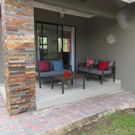 Pafuri Gate Guesthouse Mabalingwe Game Reserve Eksteriør billede